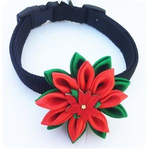 Made in USA. Handcrafted 2.5-inch Holliday collar flower with Velcro backing.